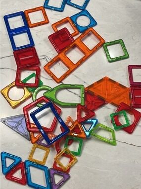 Multicolor Magnetic Building Tiles Set — Creative Kids Construction Tiles